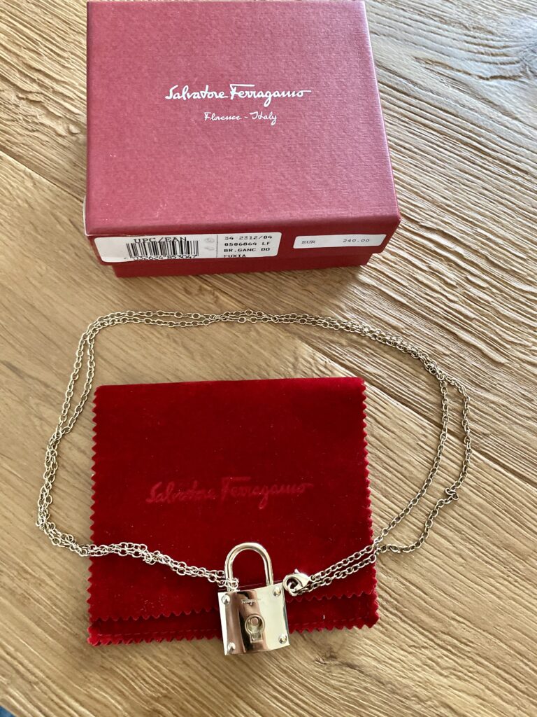 collana lucchetto